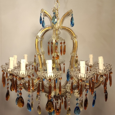 Люстра с цветным хрусталём