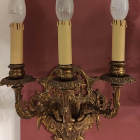 Антикварный настенный светильник из бронзы