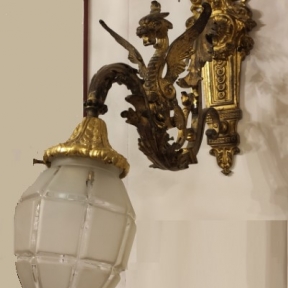 Антикварный настенный светильник из бронзы с драконом