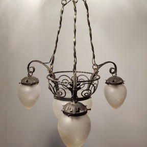 Люстра в стиле модерн антрацитового цвета