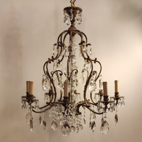 Бронзовая люстра с хрустальным нарядом